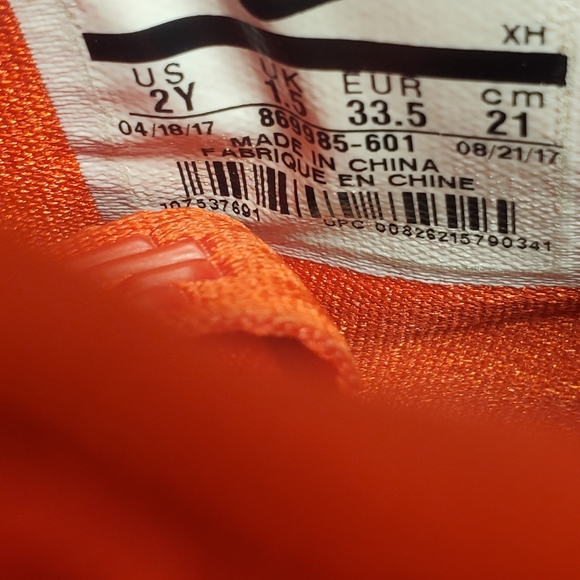 Nike Kyrie Irving 3 GS Youth Size 2 Basketball Shoes 869985 601 2017 Red - Picture 5 of 8